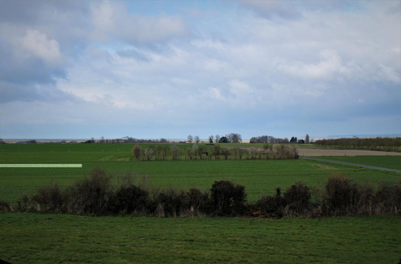 Gites Bellevue Et Mascaret Courtils Luaran gambar
